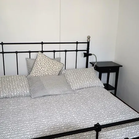 Apartamento D *